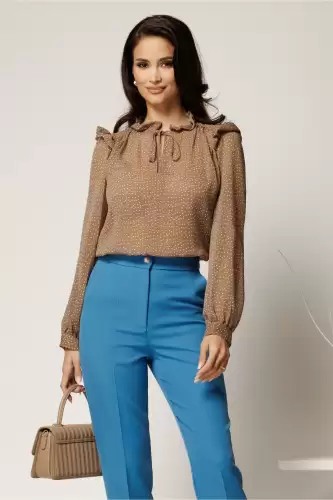 Bluza bej din voal cu buline si snur la guler