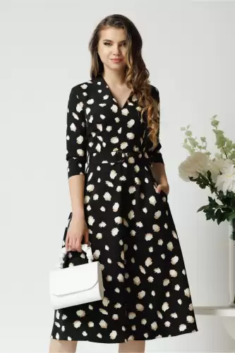 Rochie din stofa neagra midi de zi cu imprimeuri bej si decolteu