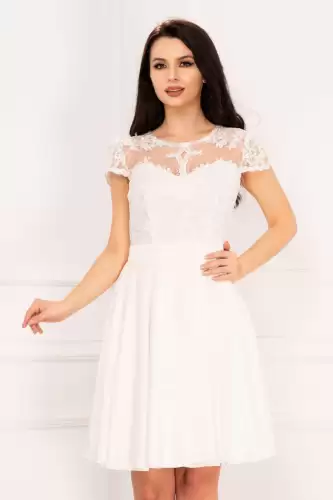 Rochie eleganta de cununie Xenia in clos alba cu dantela pretioasa
