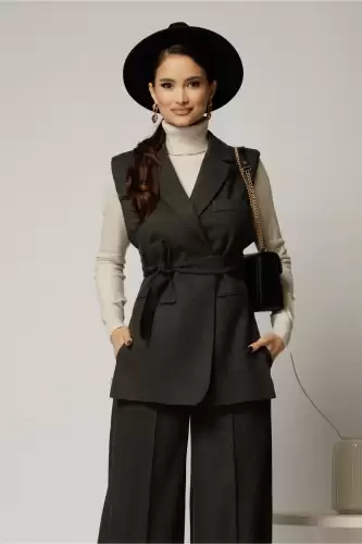 Vesta gri casual office cu croi cambrat si cordon in talie