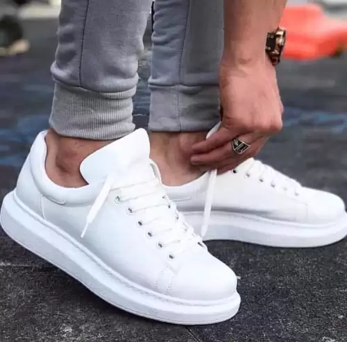 Adidasi barbati casual VIP ZR 111