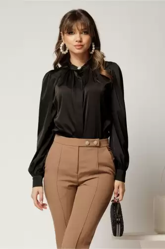 Bluza DY Fashion neagra din satin cu guler tunica si nasture elegant