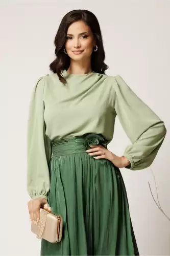 Bluza DY Fashion verde mint din triplu voal cu pliuri pe umar