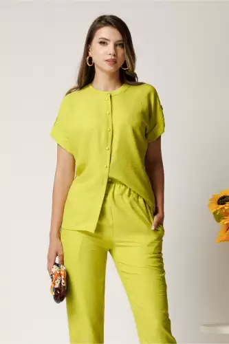 Camasa DY Fashion verde lime din material vaporos cu croi drept si nasturi