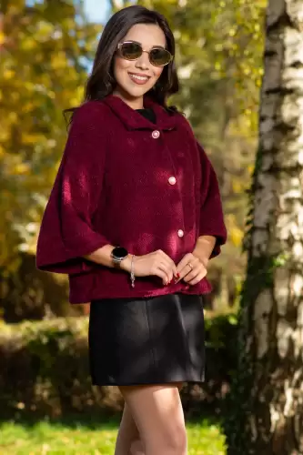 Capa dama eleganta bordo cu nasturi tip perla