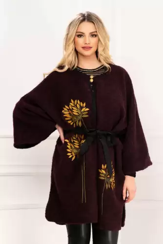 Capa eleganta grena din lana cu broderie mustar