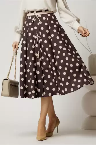 Fusta DY Fashion midi maro cu buline si fundite in contrast