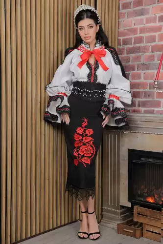 Fusta traditionala midi conica cu broderie rosie