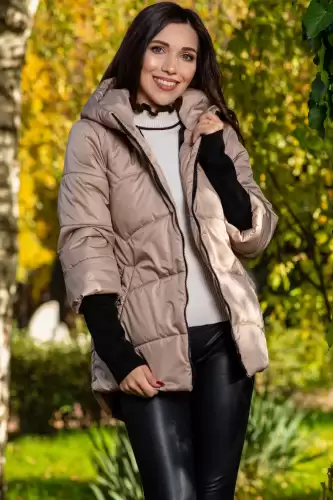 Geaca dama crem matlasata Denisa cu mansete din tricot si gluga