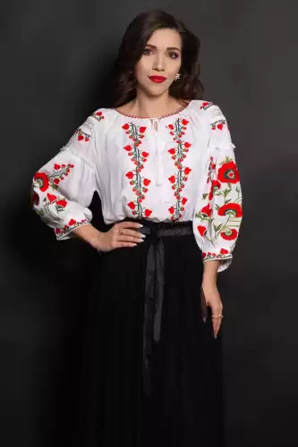 Ie traditionala alba Aida cu maci rosii brodati