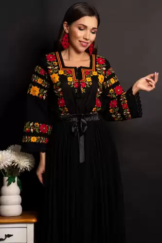 Ie traditionala Floare de Bucovina cu broderie viu colorata