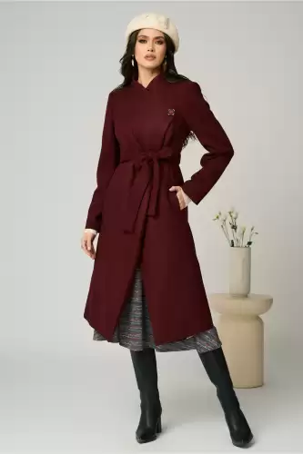 Palton elegant din stofa burgundy cu nasture si cordon in talie