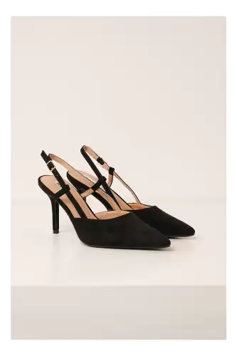 Pantofi negri din piele ecologica intoarsa cu decupaj