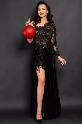 Rochie de seara neagra Amandine cu fusta din catifea si bust din flori 3D