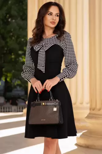 Rochie de zi in clos cu imprimeu pied-du-coq si funda