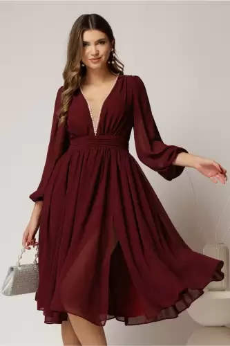 Rochie DY Fashion midi din voal bordo in clos cu perle si tull la decolteu