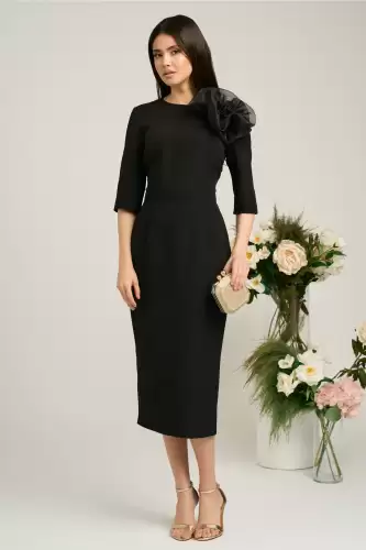 Rochie Dy Fashion neagra de ocazie cu floare maxi