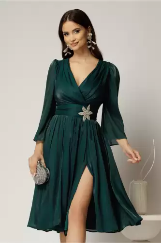 Rochie DY Fashion turcoaz din voal cu pelicula decolteu petrecut si detaliu pe talie