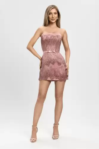 Rochie eleganta din tafta roz prafuit accesorizata cu broderie pretioasa cu margele