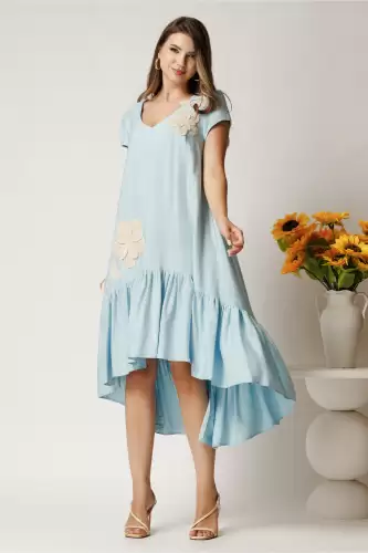 Rochie midi bleu din rayon cu croi tip A si broderie florala