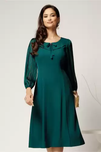Rochie midi verde din triplu voal cu maneci si insertii din fir lurex si satin