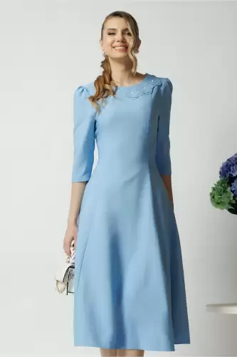 Rochie office din stofa bleu cu flori la bust