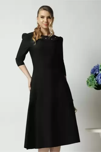 Rochie office din stofa neagra cu flori la bust