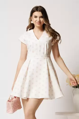 Rochie scurta alba din stofa in clos cu buline roz si curea in talie