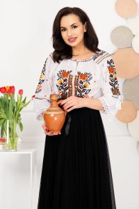 Ie alba traditionala brodata Marta din bumbac